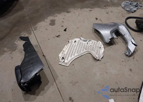 2017 Honda Accord Hybrid Touring z USA, uszkodzony, nr VIN JHMCR6F79HC025479